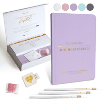 Mein kleines Hochzeitsbuch – Wedding Planner – Hochzeitsplaner Buch – Verlobungsgeschenk – Hochzeitsplaner Deutsch als Geschenk zur Verlobung – Hochzeitsbuch für Deine Traumhochzeit (Lila)